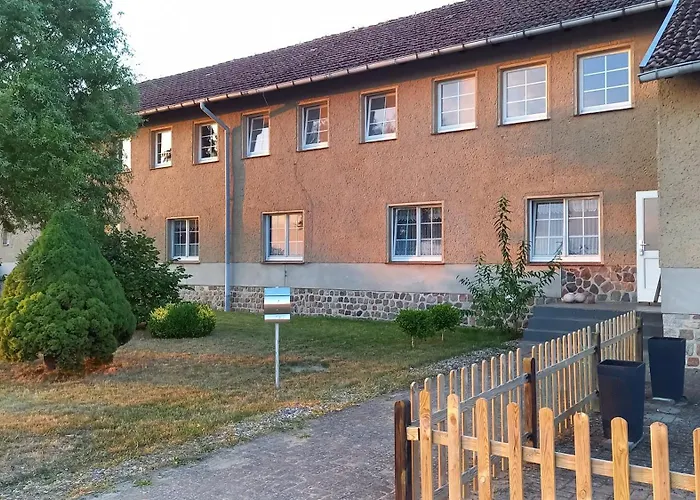 Alte Schule Qualzow * Roggentin (Mirow)